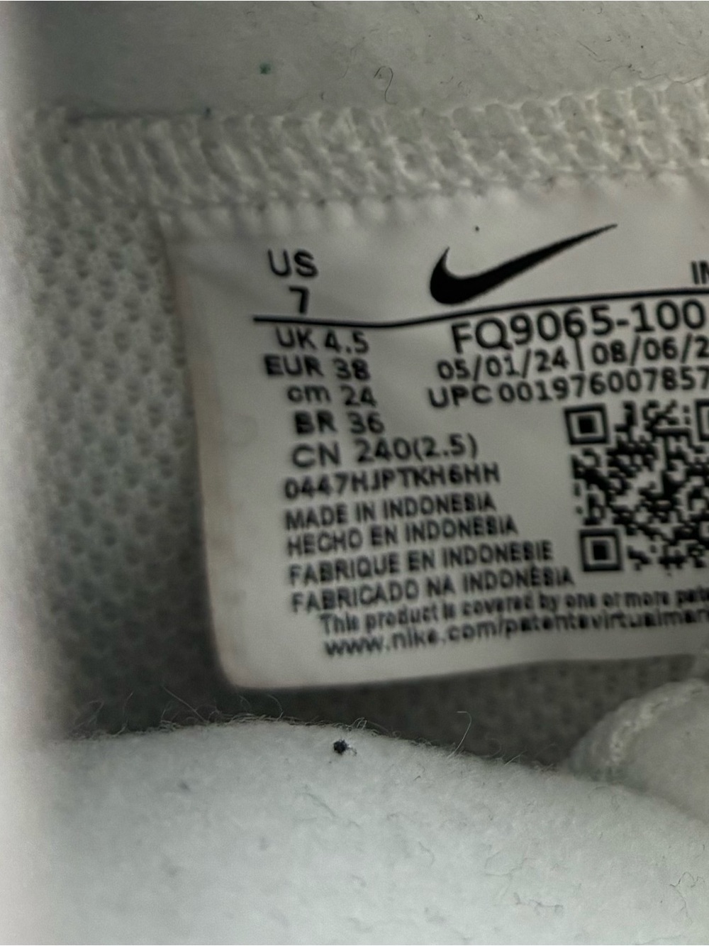 Nike Blazer Roam Mid FQ9065-100 Womens 7 Summit White Boots Pre-Owned - Picture 10 of 11
